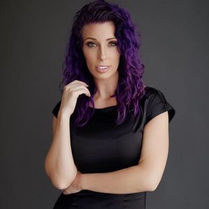 Meet your Posher, Julia